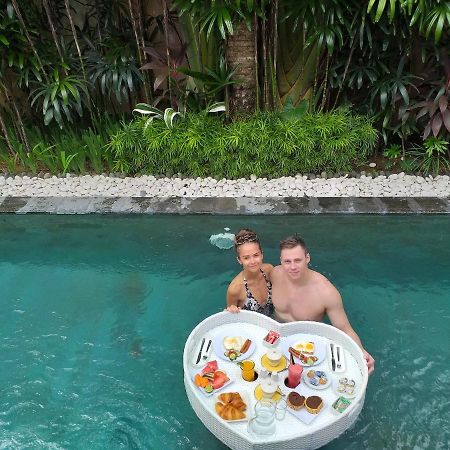Joglo Villa Bali Penatih Exteriör bild