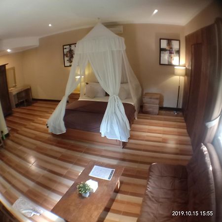 Joglo Villa Bali Penatih Exteriör bild