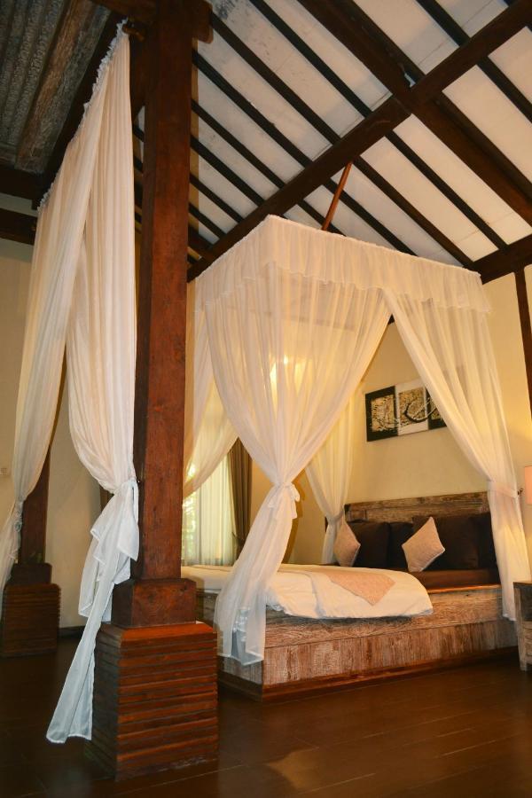 Joglo Villa Bali Penatih Exteriör bild