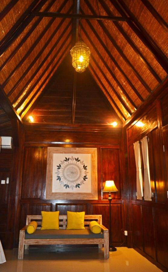Joglo Villa Bali Penatih Exteriör bild