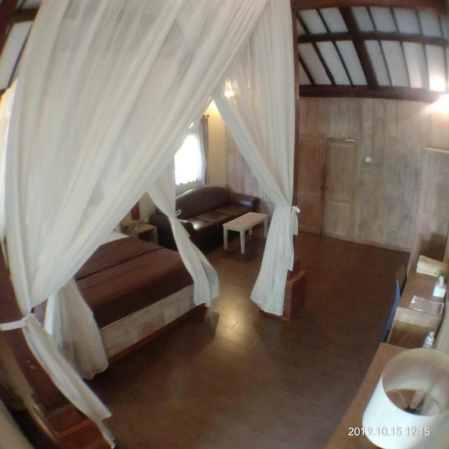 Joglo Villa Bali Penatih Exteriör bild