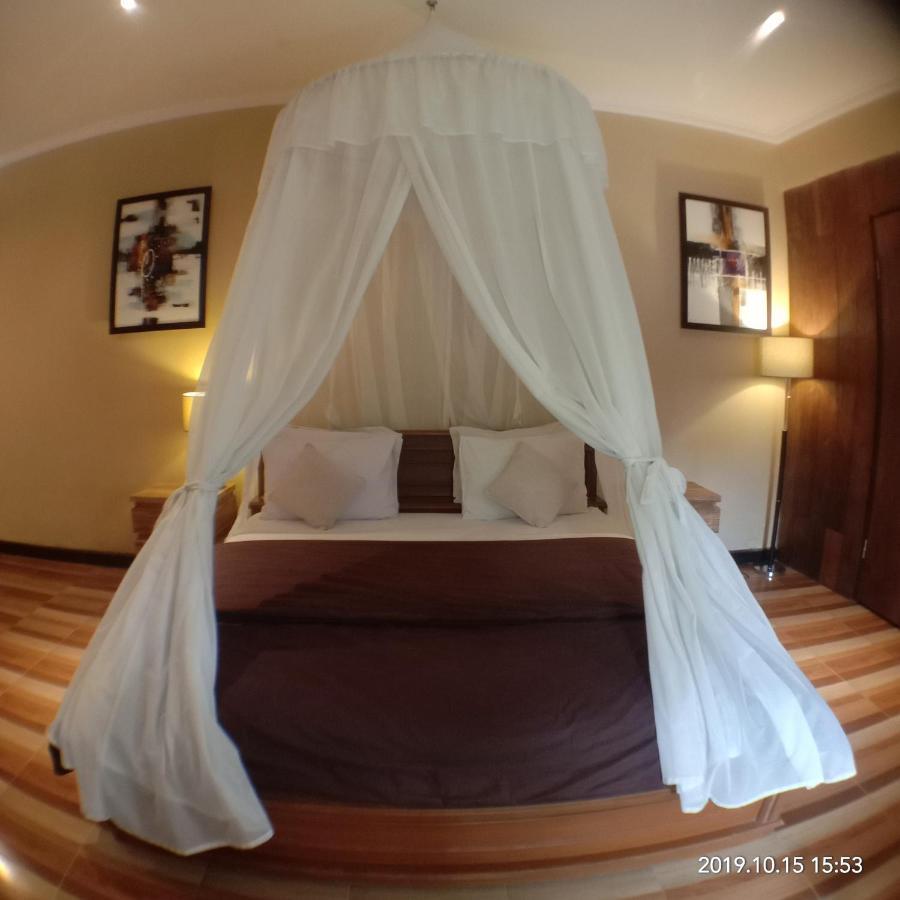 Joglo Villa Bali Penatih Exteriör bild